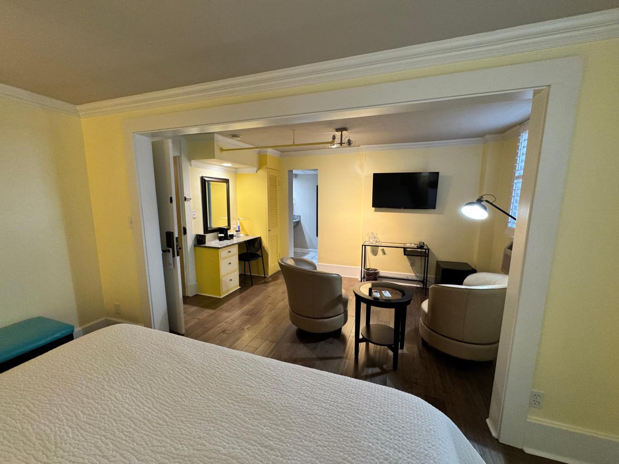 The Sherman Inn Batesville المظهر الخارجي الصورة